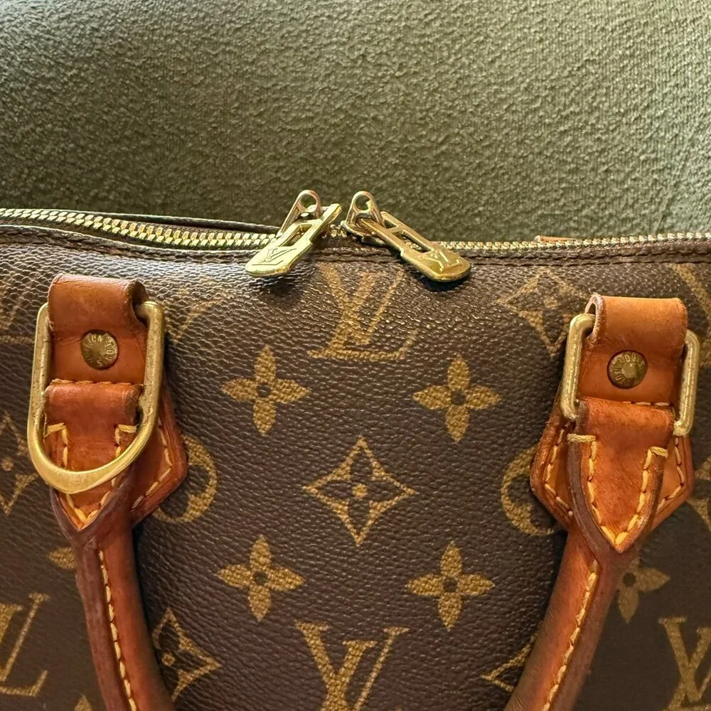 Preloved Louis Vuitton Alma Monogram Bag W/Certificate of Authenticity - Picture 5 of 16